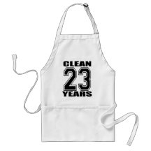 23 anos limpam o avental