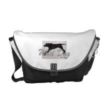 A bolsa mensageiro do cão selvagem