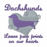 A pata da licença dos Dachshunds imprime o rosa camisas bordadas