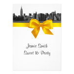 A skyline larga de NYC gravou o doce amarelo 16 de convites