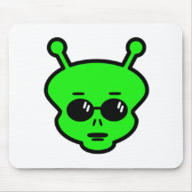 Alienígena de espaço mousepads