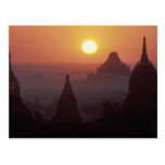 Ásia, Burma, (Myanmar), Pagan (Bagan) o templo Cartões Postais