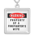Aviso da esposa do FF Colar