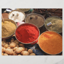 Bacias de especiarias do cozinhar no mercado india modelo de panfleto