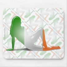 Bandeira irlandesa da silhueta da menina mousepad