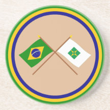 Bandeiras cruzadas de Brasil e de Distrito federai Porta Copo Para Bebidas