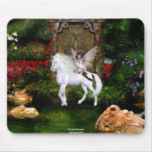 Beleza branca 7 do unicórnio do coração do anjo mousepads