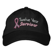 Cancro da mama sobrevivente de 12 anos bonés
