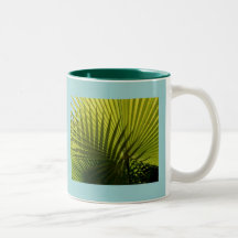 Caneca cruzada das palmas