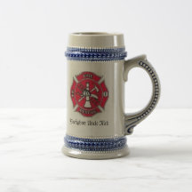 Caneca de cerveja do sapador-bombeiro