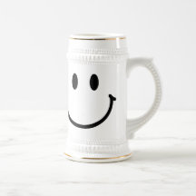 Caneca de cerveja feliz da cerveja da cara