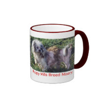 Caneca do moinho do filhote de cachorro