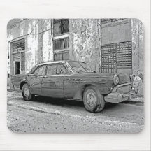 Carro vintage na rua mousepad