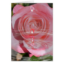 Cartão cor-de-rosa romântico da gota da água