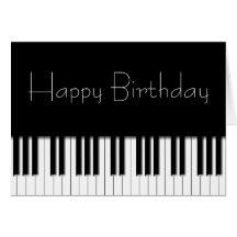 Cartão de aniversário - chaves de teclado do piano
