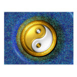 Cartão de Yin-Yang, anel dourado e mosaico azul Cartao Postal