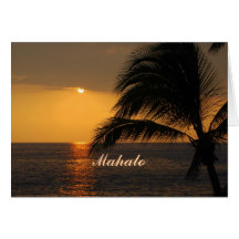 Cartão tropical havaiano do por do sol de Mahalo