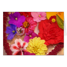 Colagem de flutuação do coração da flor cartões