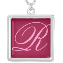 Colar de R