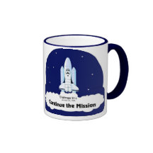 Continue a caneca da missão (a mão esquerda)