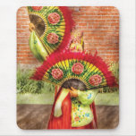 Dança - a dança de fã mouse pads