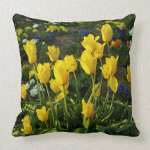 Descanso amarelo de Thow das tulipas Travesseiros