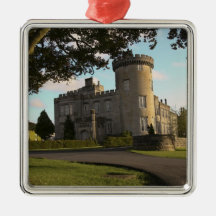 Em Ireland, a entrada lateral do castelo de Dromol Enfeites De Natal