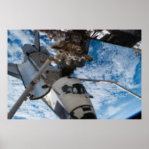 Esforço do vaivém espacial (STS-118) Poster