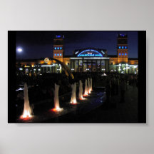 Estação de caminhos-de-ferro em a noite posters