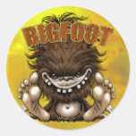 Etiqueta amarela dourada do país de Bigfoot Adesivos Redondos