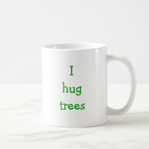 Eu abraço árvores caneca