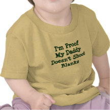 Eu sou prova que meu paizinho não dispara em placa camiseta