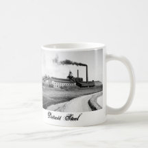 Ferro 1903 de Detroit e caneca do aço