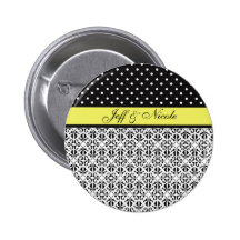 Floral & bolinhas no costume amarelo boton