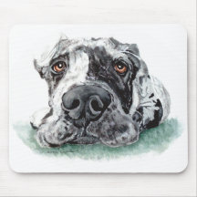 Great dane gravou acima de Merle Mousepad