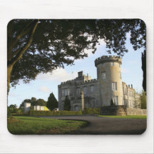 Ireland, a entrada lateral do castelo de Dromoland Mousepad