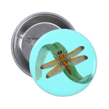 Libélula na grama pins