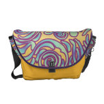 Linhas Curvy a bolsa mensageiro do roxo do Batik