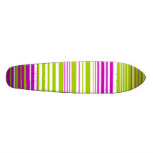 Listras brancas e cor-de-rosa verdes contemporânea skate