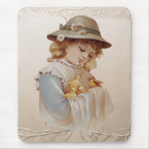 Menina com patos do bebê mousepads
