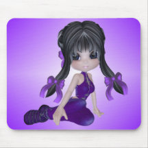 Menina triguenha na roupa roxa mouse pads