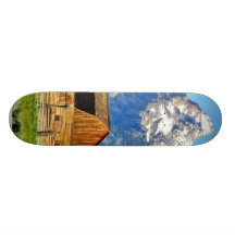 Montanhas grandes de Tetons dos celeiros Skate