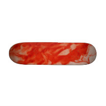 Monte o skate selvagem do cilindro vermelho