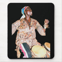 Mousepad, baterista gambiano