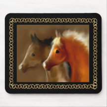 ~ Mousepad dos "amigos" com beira em ferradura