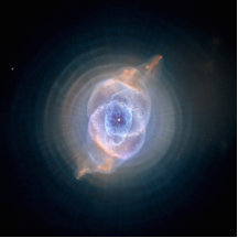 NASA de Hubble da nebulosa do olho de gato Escultura De Foto