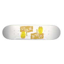 O amarelo vai solar skates