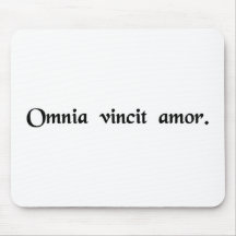 O amor conquista todos mouse pads