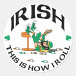 O irlandês isto é como eu rolo o presente adesivos em formato redondos