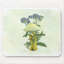 Os cogumelos amarelos com azul minúsculo florescem mousepad